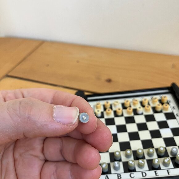 Roots Equipment Travel Backgammon & Chess Arco Mini Game Case Magnetic Pieces - Picture 3 of 6